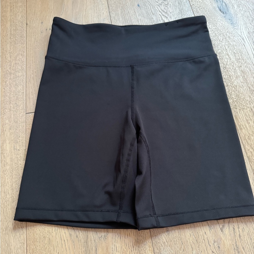 INC size M spandex biker shorts
